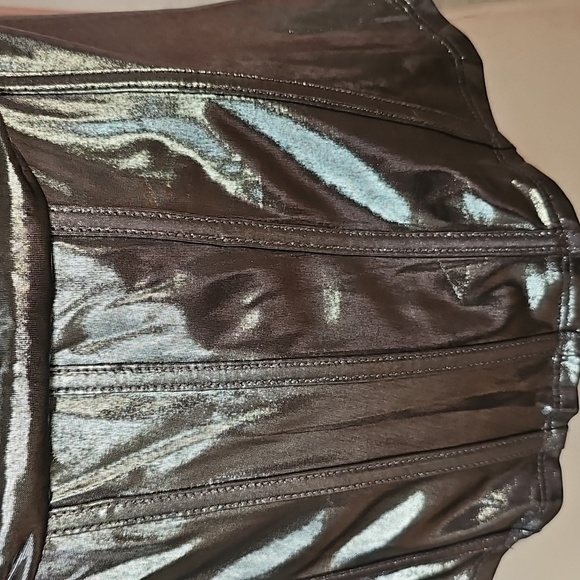 Sincerely Jules Metallic Silver Cowl Neck Top Size Large - Picture 3 of 8